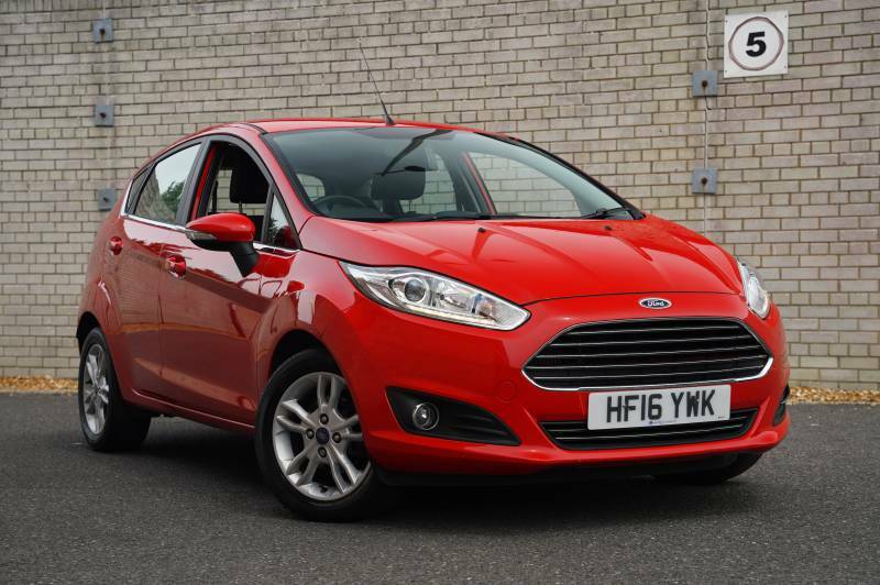 Ford Fiesta Ecoboost Zetec - 16 Red