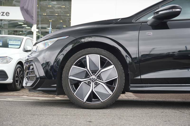 Volkswagen Golf Tsi 150 Black Edition - 2026 75 HJ75NLE Black #5
