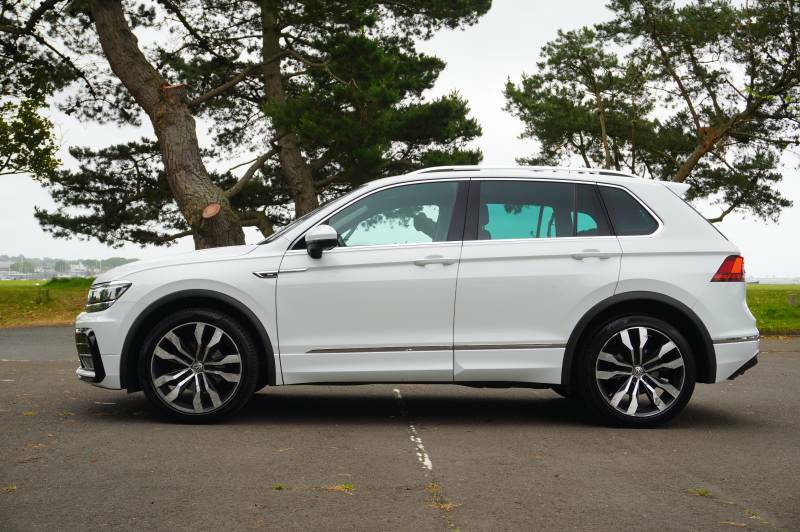 Volkswagen Tiguan Tdi 150 4Motion Dsg R-line Swb - 2017 68 KY68LJE White #4