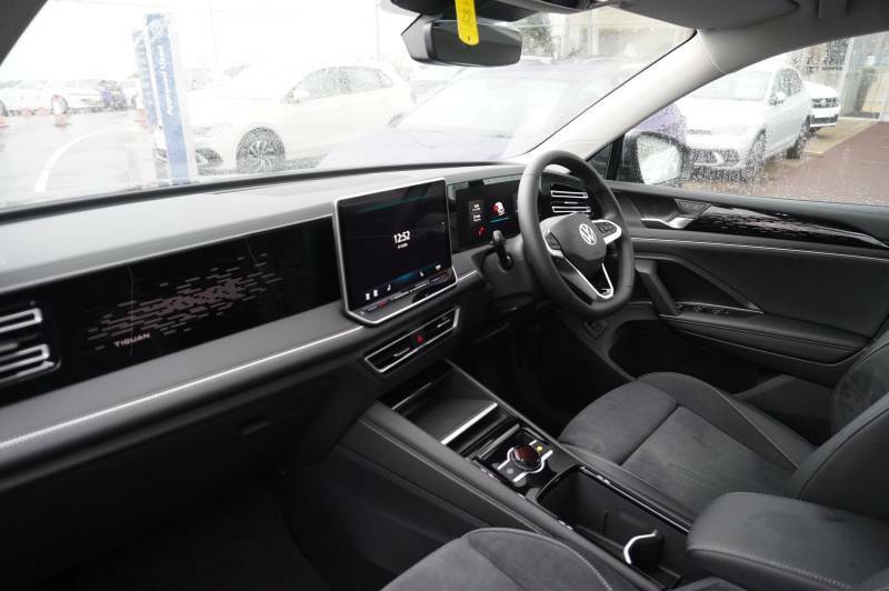 Volkswagen Tiguan Etsi 150 Dsg Elegance - 2025 HG75LJC Grey #2