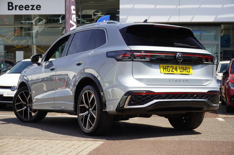 Volkswagen Tiguan Etsi 150 Dsg R-line - 2024 24 HG24UHU Silver #3