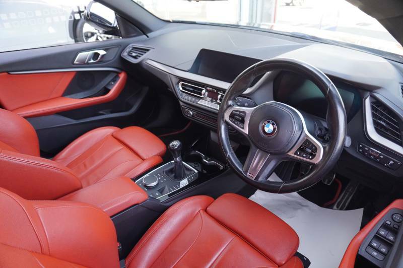 BMW 2 Series 218I M Sport - 70 KW70ZSK Black #6