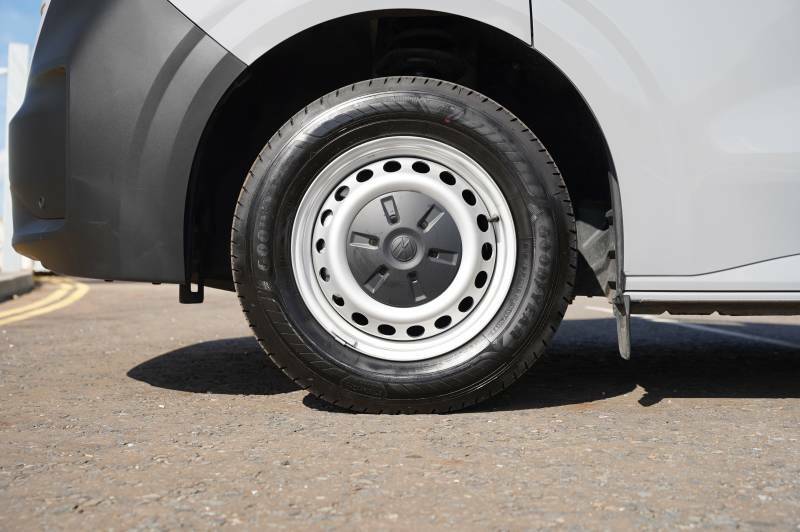 Volkswagen Transporter T30 Tdi 110 Van Commerce Swb - 2025 HT75AZF Grey #5