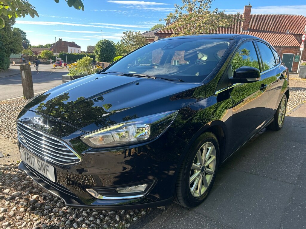Ford Focus 1.0 Ecoboost 125 Titanium Black