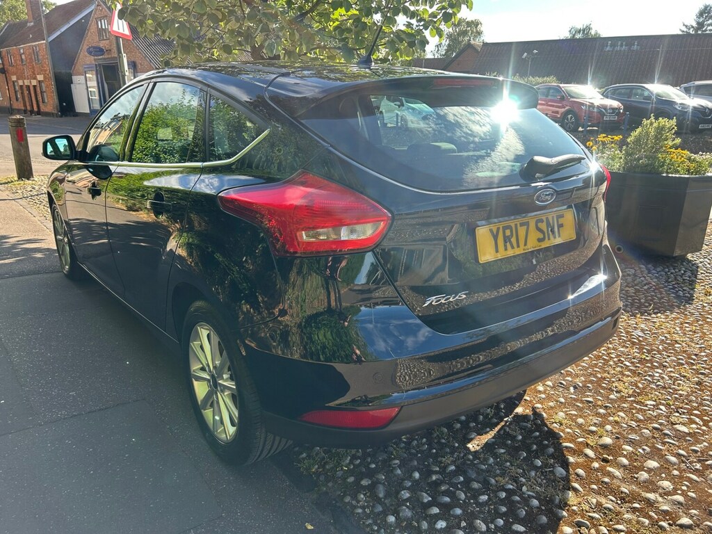 Ford Focus 1.0 Ecoboost 125 Titanium YR17SNF Black #4
