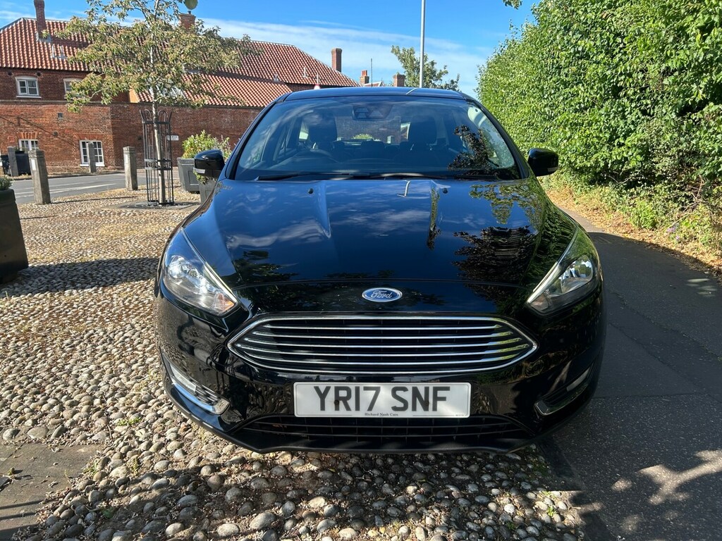 Ford Focus 1.0 Ecoboost 125 Titanium YR17SNF Black #3