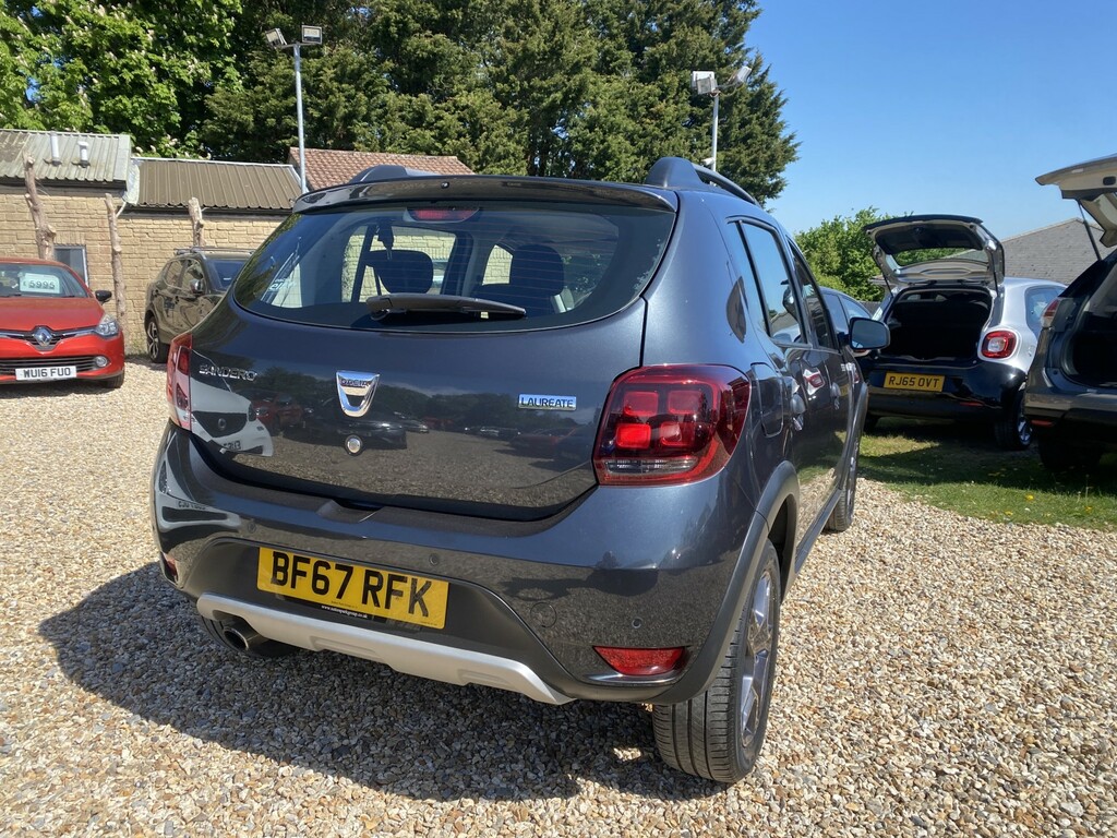 Dacia Sandero Stepway Hatchback 0.9 Stepway Laureate Tce 90 201767 BF67RFK Grey #3