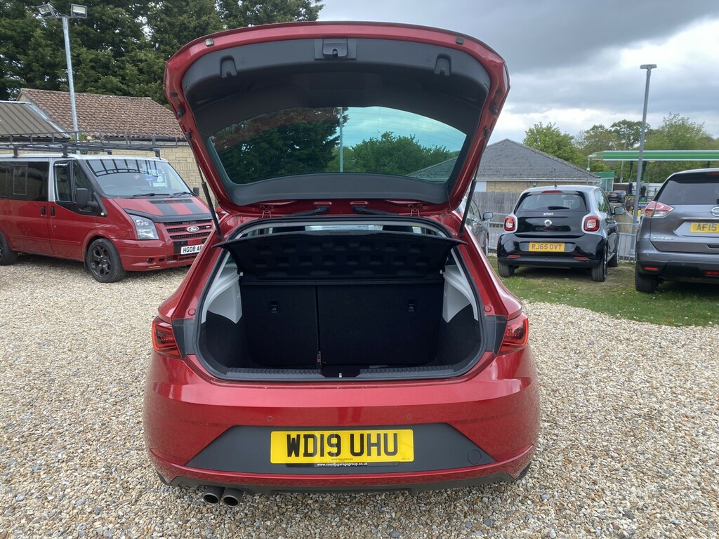 Seat Leon Hatchback 1.5 Tsi Evo Fr 2019 WD19UHU Red #4