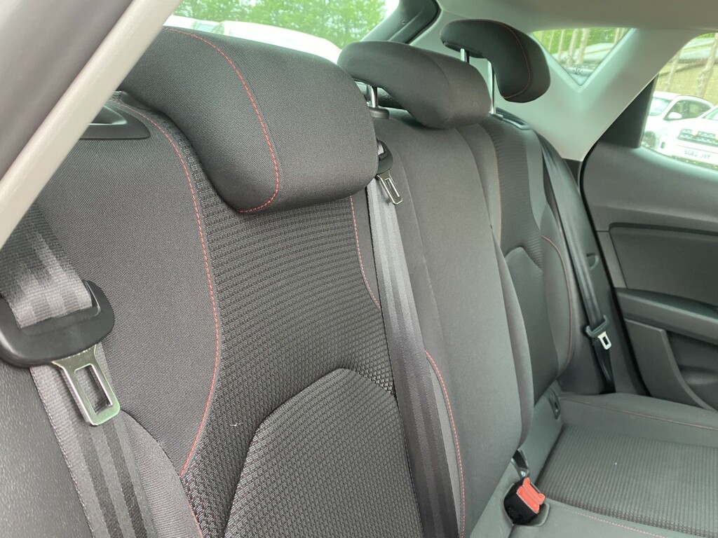 Seat Leon Hatchback 1.5 Tsi Evo Fr 2019 WD19UHU Red #6