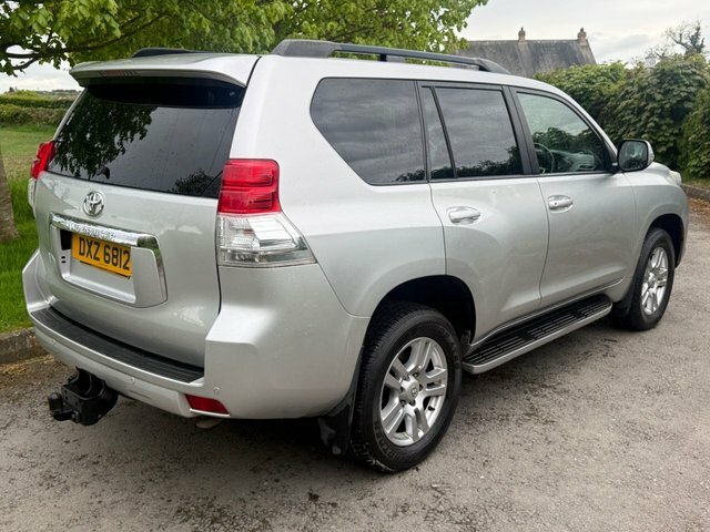Toyota Land Cruiser 3L Lc5 Black #2