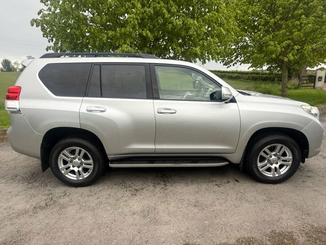 Toyota Land Cruiser 3L Lc5 Black #3