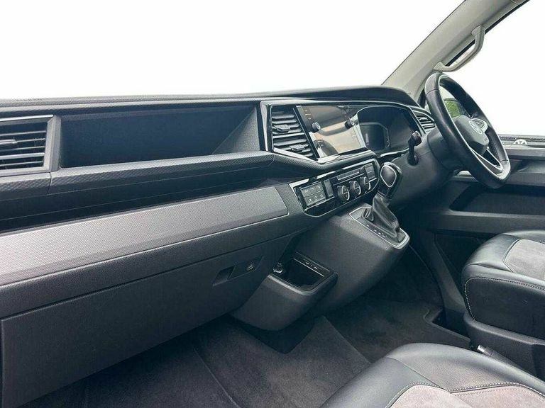 Volkswagen Caravelle 2.0 Tdi Executive 204 Dsg Beige #2