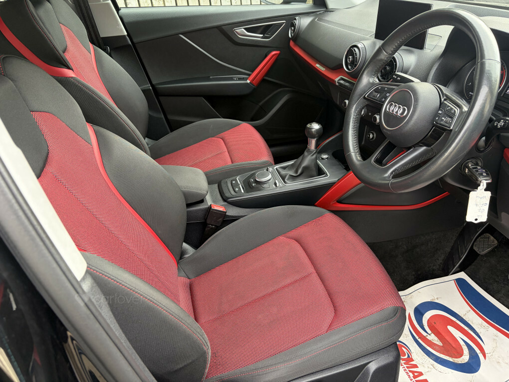 Audi Q2 Sport 30 Tdi CF19HAU Black #6