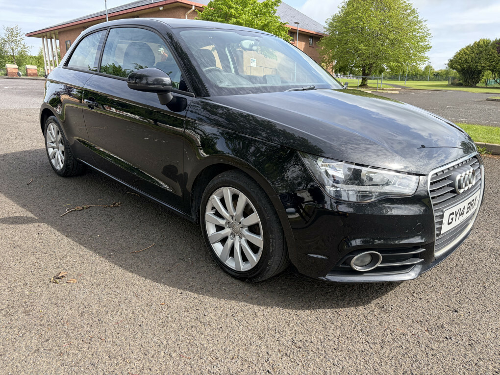 Audi A1 Sport Tdi GY14BRX Black #4