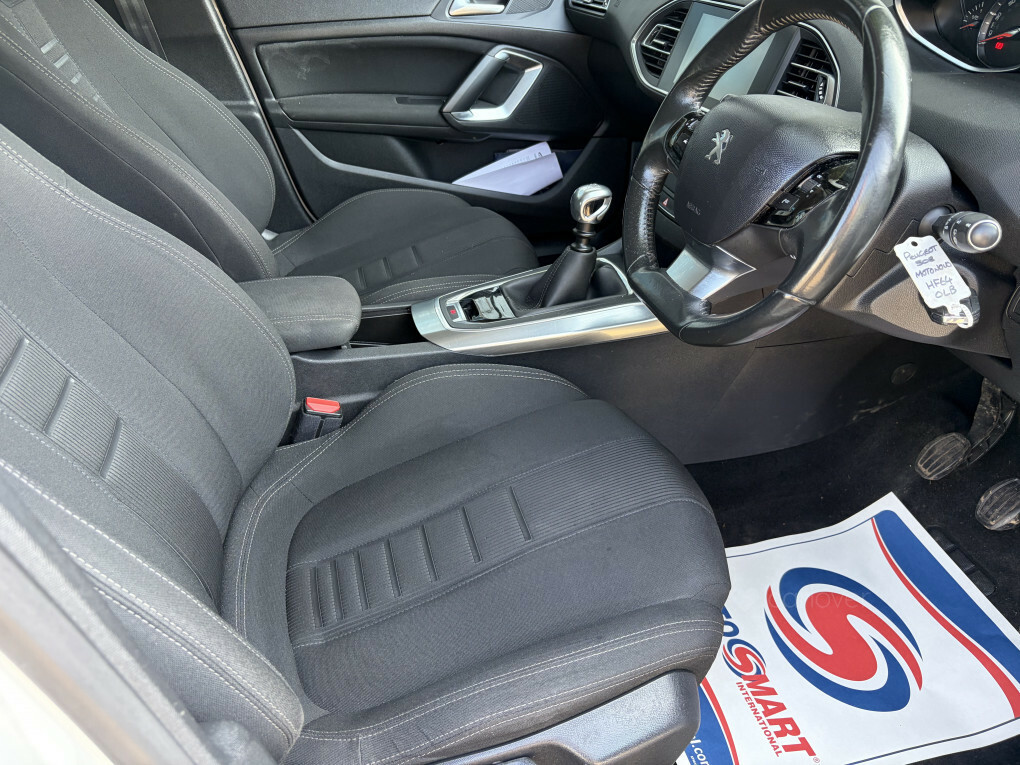 Peugeot 308 Allure E-hdi HF64OLB White #6