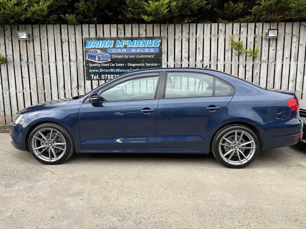 Volkswagen Jetta Se Bluemotion Technology Tdi 