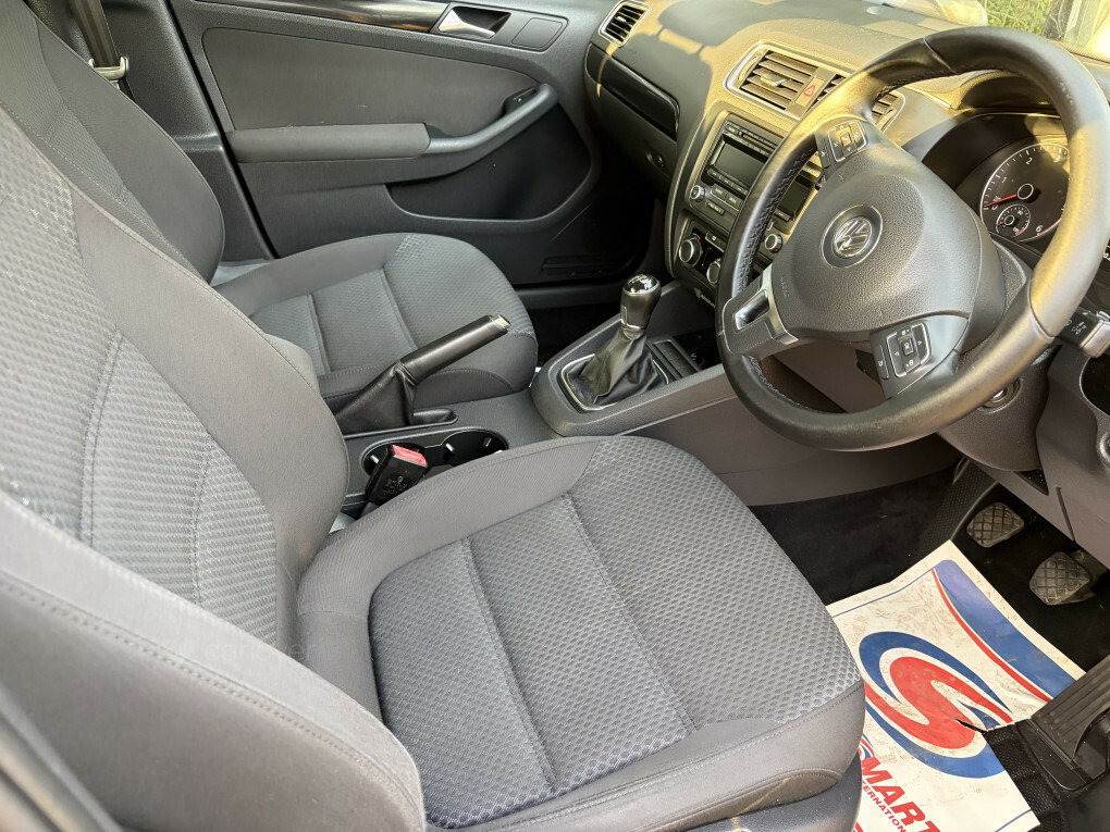 Volkswagen Jetta Se Bluemotion Technology Tdi  #6