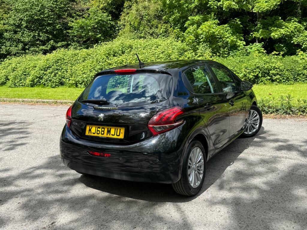 Peugeot 208 1.2 Puretech Signature Euro 6 S S KJ68MJU Black #3