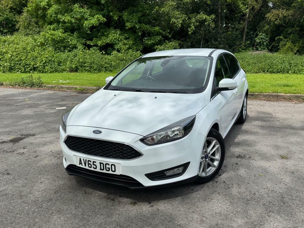 Ford Focus 1.0T Ecoboost Zetec Euro 6 S S AV65DGO White #4
