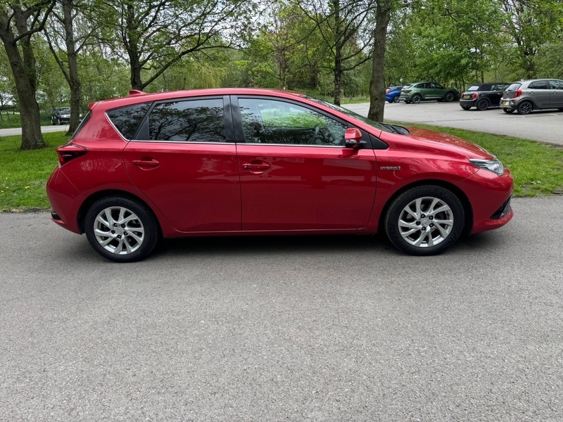 Toyota Auris Vvt-i Business Edition AO16ZTK Red #5