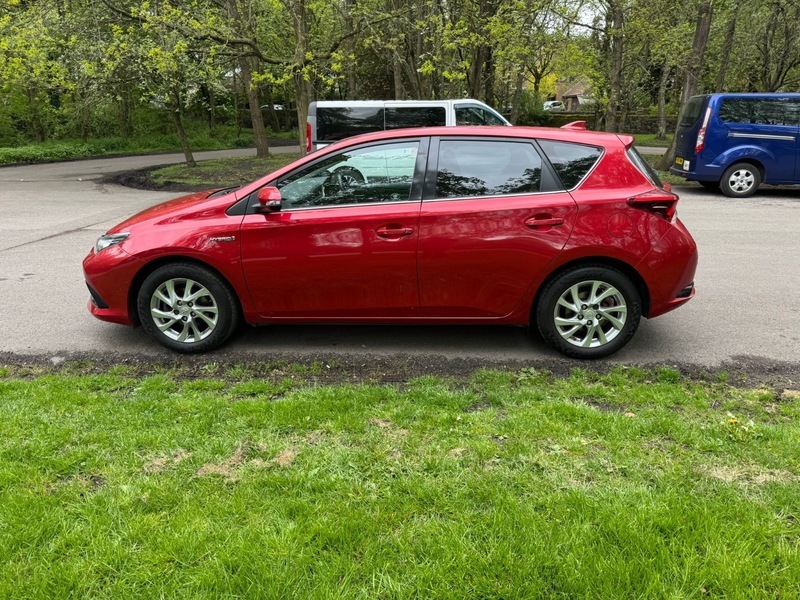 Toyota Auris Vvt-i Business Edition AO16ZTK Red #6