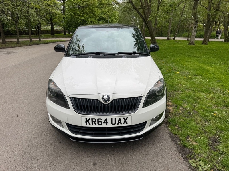 Skoda Fabia Black Edition KR64UAX White #3