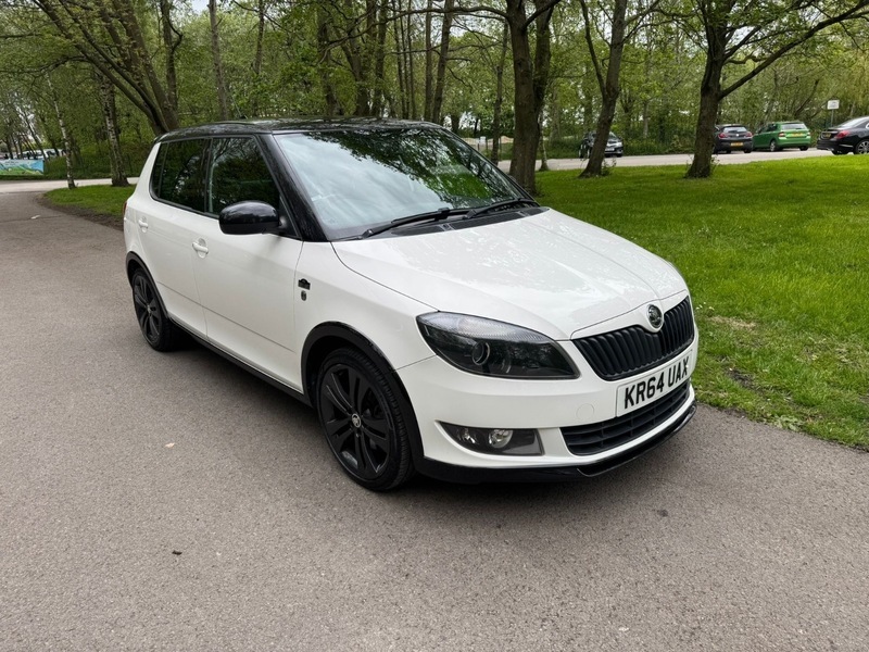 Skoda Fabia Black Edition KR64UAX White #2