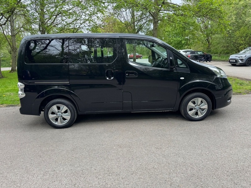 Nissan e-NV200 E Evalia Combi Black #6