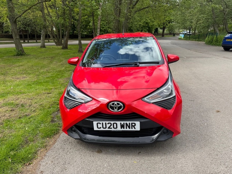 Toyota Aygo Vvt-i X-play X-shift CU20WNR Red #3
