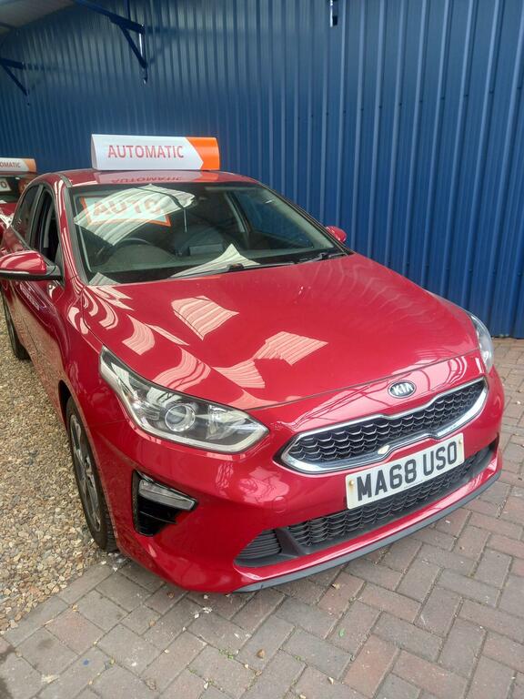 Kia Ceed Hatchback 1.6 Crdi 3 Dct Euro 6 Ss 201868 Red