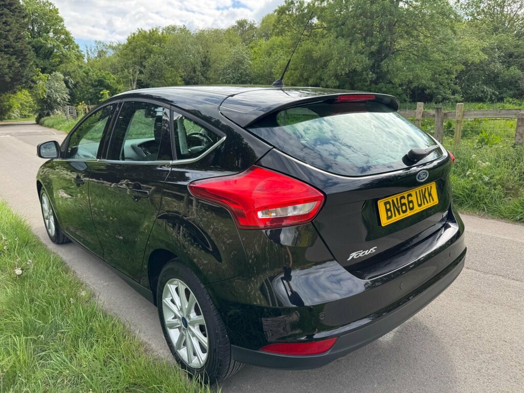 Ford Focus 1.0T Ecoboost Titanium Euro 6 Ss BN66UKK Black #5