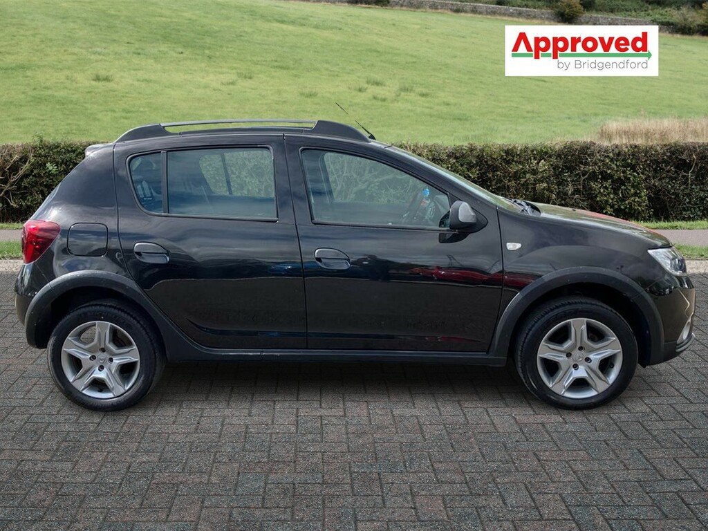 Dacia Sandero Stepway 0.9 Tce Laureate CE18EYF Black #2