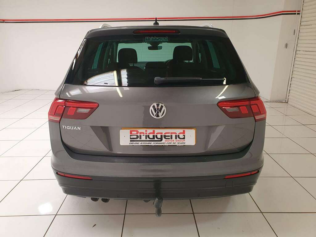 Volkswagen Tiguan 2.0 Tdi Match Suv CE69WWH Grey #5