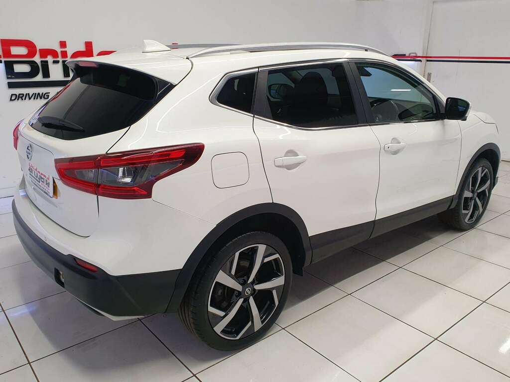 Nissan Qashqai 1.3 Dig-t Tekna Suv LP69JPX White #6