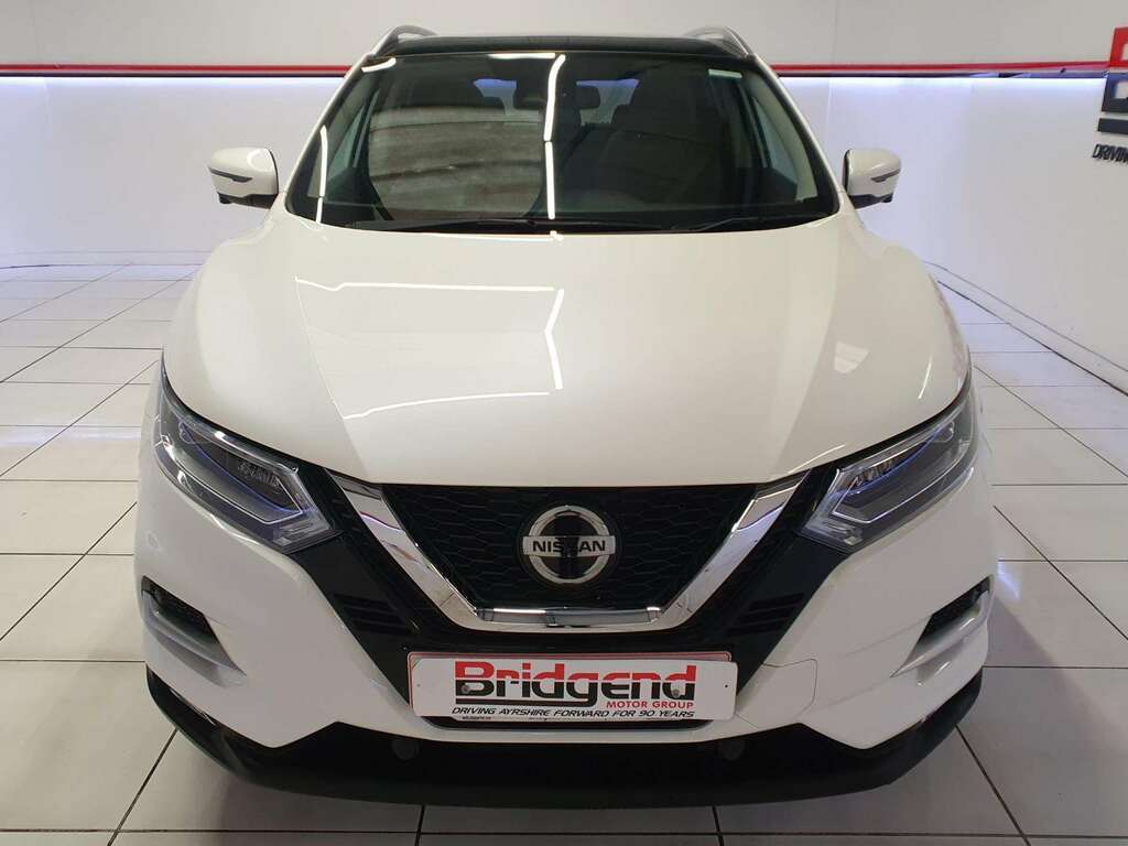 Nissan Qashqai 1.3 Dig-t Tekna Suv White