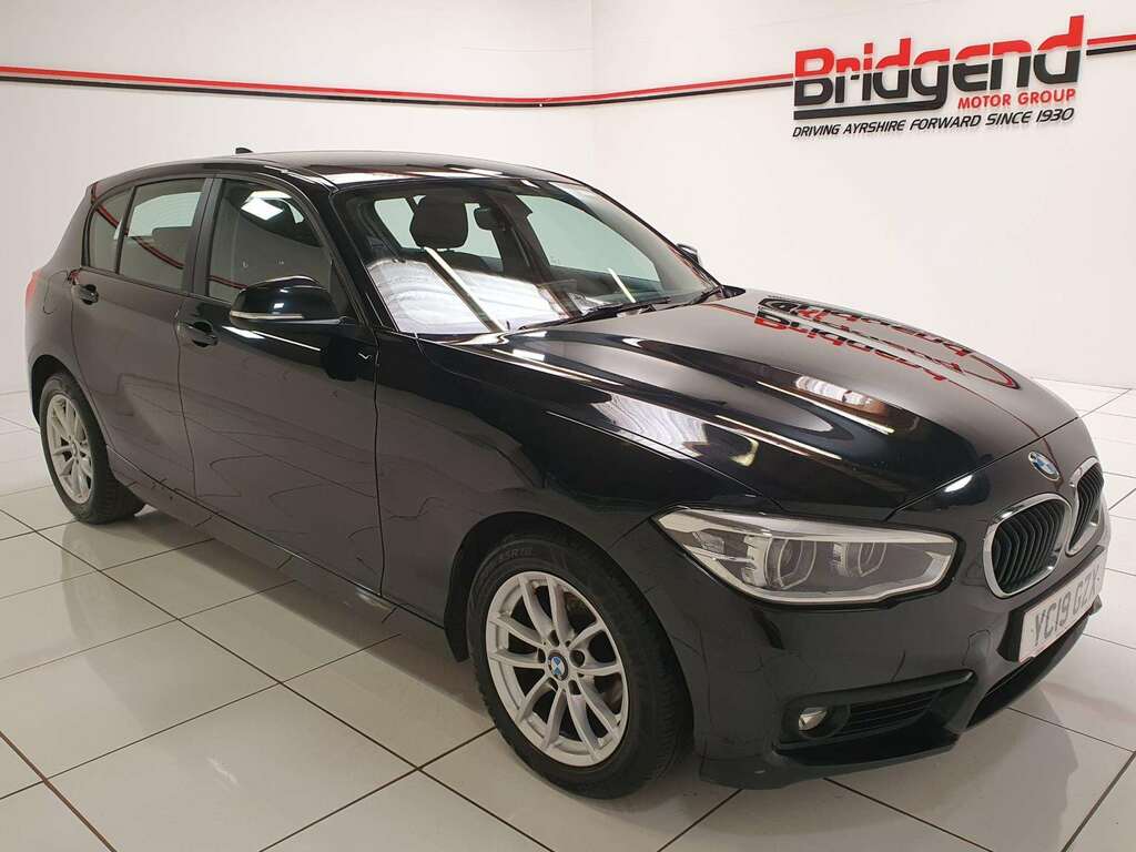 BMW 1 Series 1.5 118I Se Business Hatchback YC19GZX Black #2