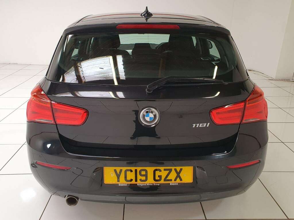 BMW 1 Series 1.5 118I Se Business Hatchback YC19GZX Black #5