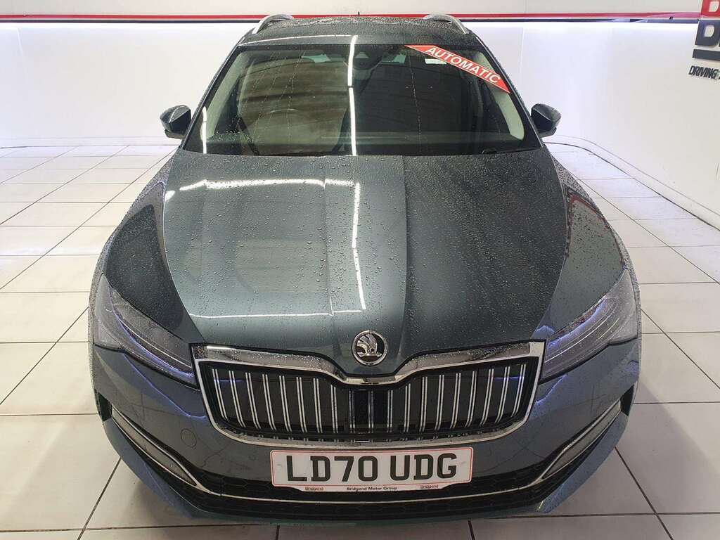 Skoda Superb 1.4 Tsi Iv 13Kwh Se Technology Estate Grey