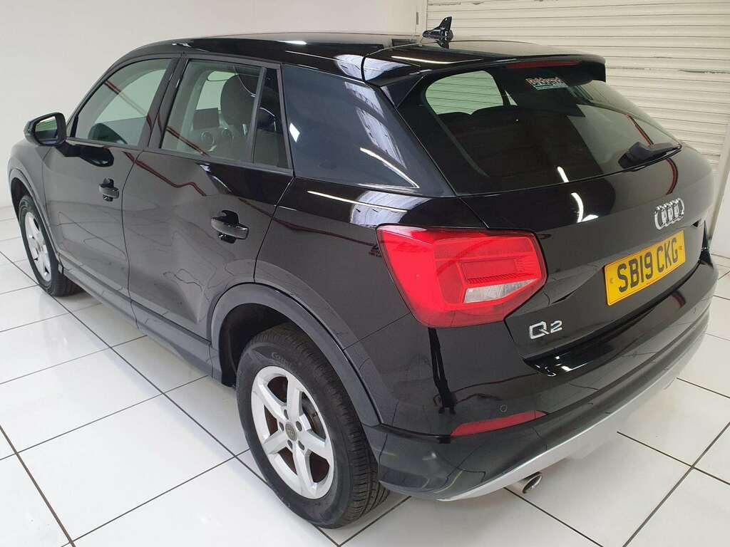 Audi Q2 1.6 Tdi 30 Se Suv SB19CKG Black #4
