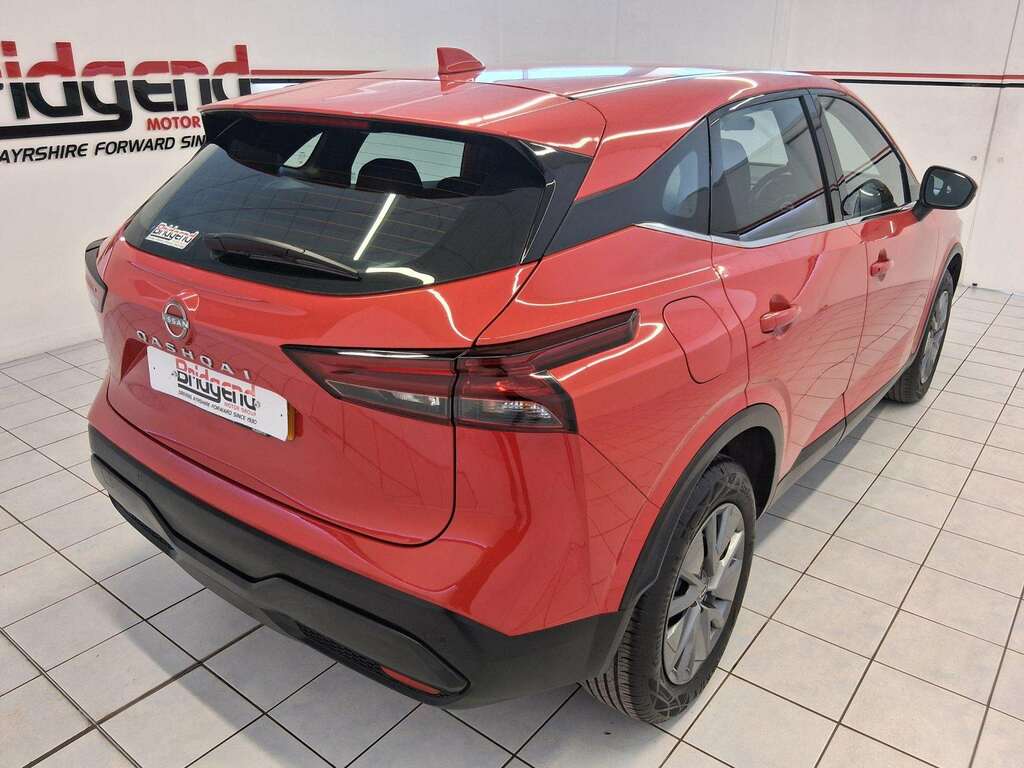 Nissan Qashqai 1.3 Dig-t Mhev Visia Suv DL22MKU Red #6