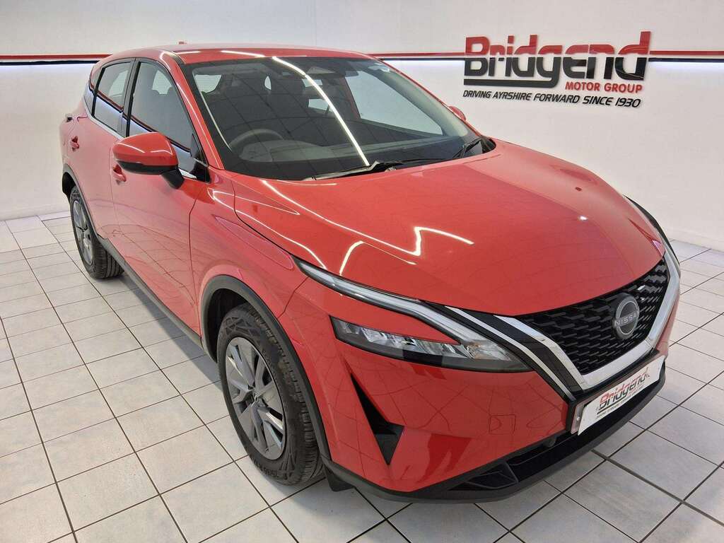 Nissan Qashqai 1.3 Dig-t Mhev Visia Suv DL22MKU Red #2