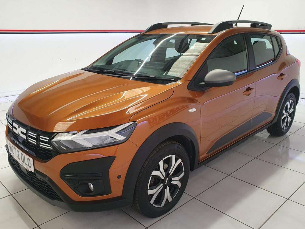 Dacia Sandero Stepway 1.0 Tce Journey Hatchback MC72OLO Orange #2