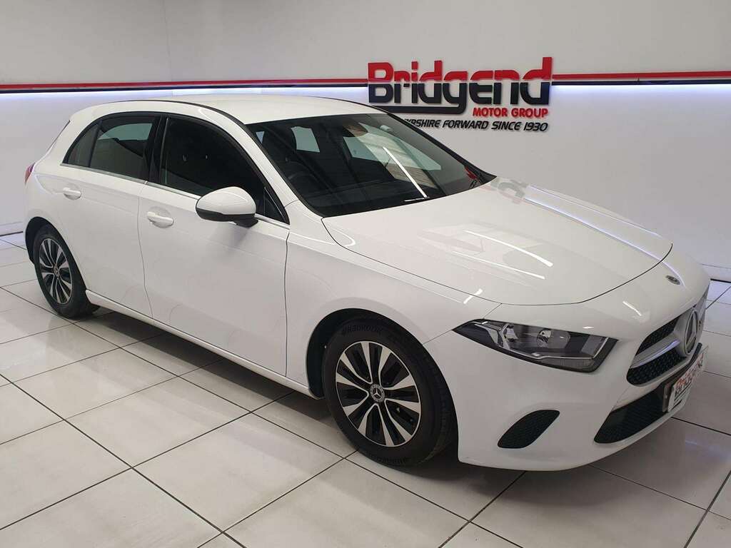 Mercedes-Benz A Class 1.3 A180 Se Hatchback ST70EUP White #2