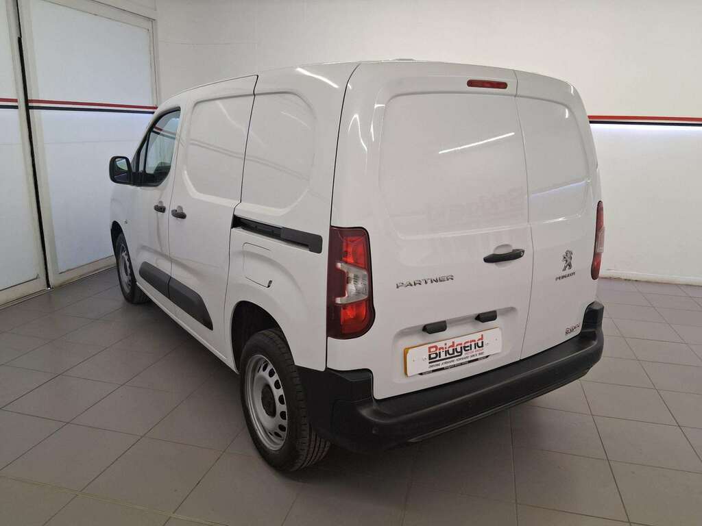 Peugeot Partner 1.5 Bluehdi 1000 Professional Premium Standard P YL23GEY White #4