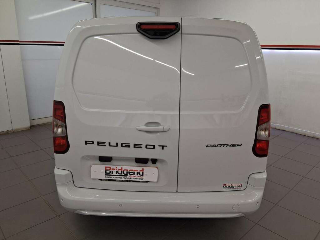 Peugeot Partner 1.5 Bluehdi 950 Asphalt Long Panel Van 6Dr KT24HZD White #5