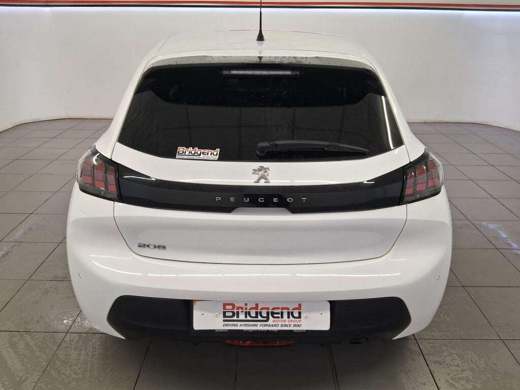 Peugeot 208 1.2 Puretech Active Premium Hatchback AMZ7418 White #5
