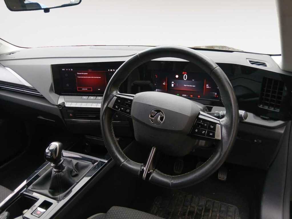 Vauxhall Astra 1.2 Turbo Design Hatchback MH72BWV Black #4
