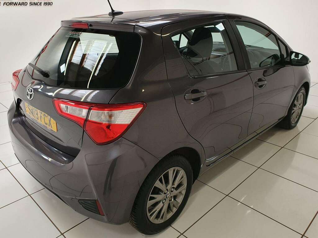 Toyota Yaris 1.5 Vvt-i Icon Hatchback SW19FCX Grey #6