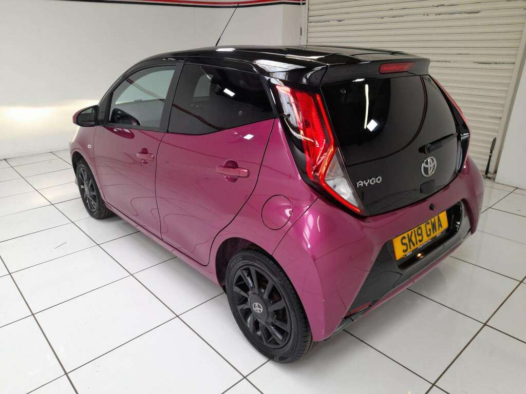 Toyota Aygo 1.0 Vvt-i X-cite Hatchback SK19GWA Purple #4