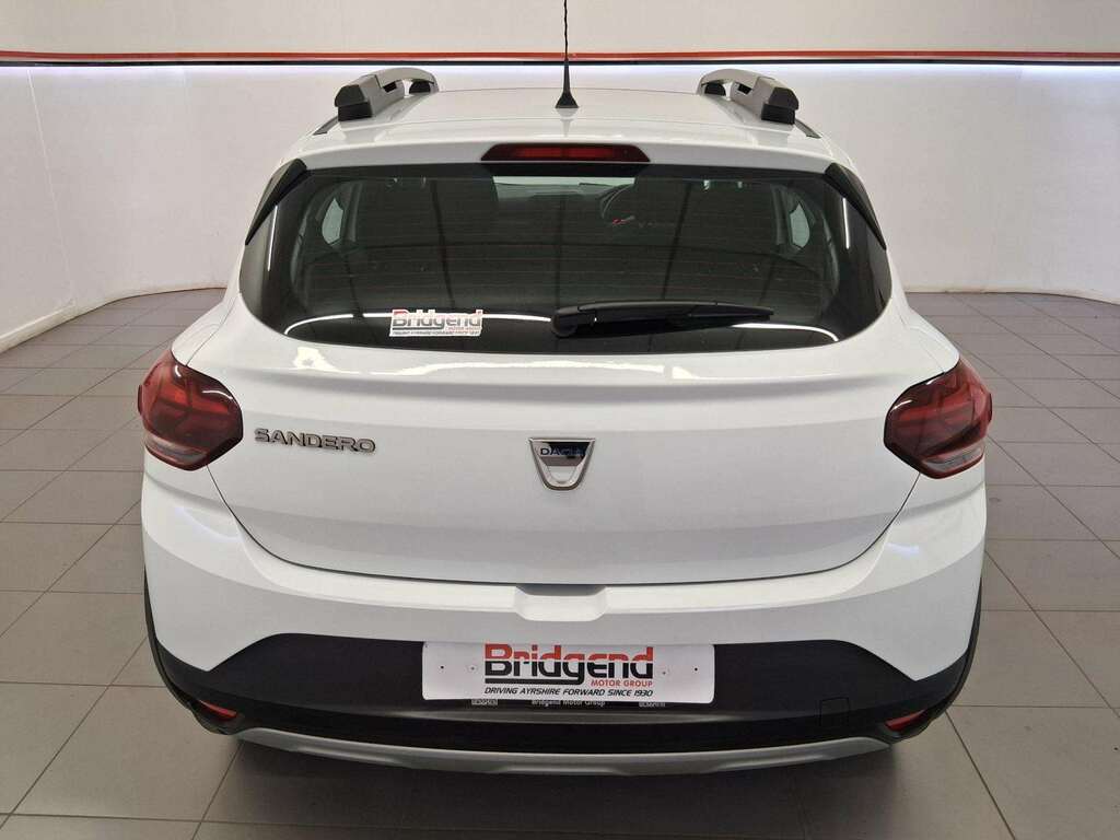 Dacia Sandero Stepway 1.0 Tce Essential Hatchback ML72FPZ White #5